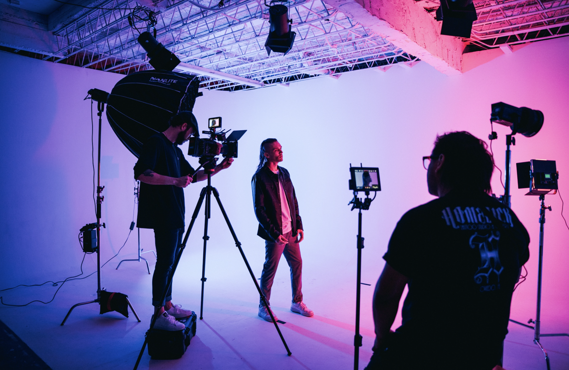 The Benefits of Working With a [ProductionHUB] Production Manager  to Help Crew Your Production
